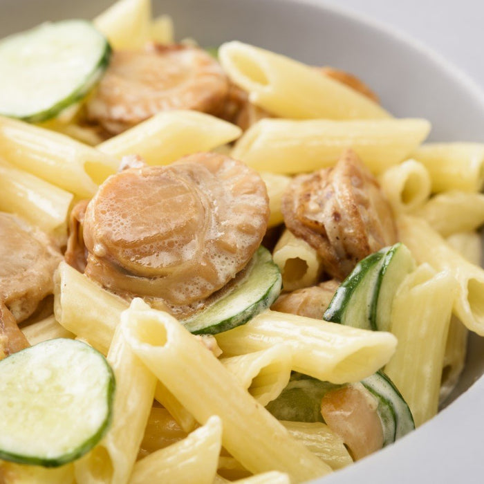 マカロニと混ぜるだけでつくる、簡単缶つまレシピ「ほたての和風パスタサラダ」 - ROJI日本橋 ONLINE STORE