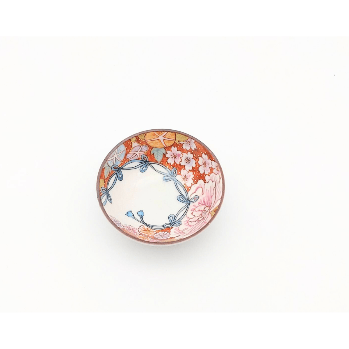 送料込み】【石川県】九谷焼 平盃 結び花詰 赤（藤木美里・画） - 雑貨