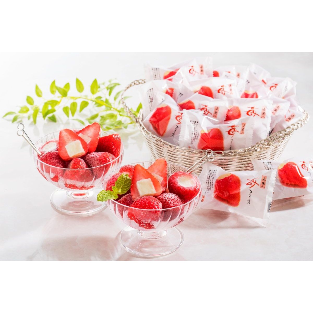 【送料込み】【大阪府】春摘み苺アイス（20個） - ROJI日本橋 ONLINE STORE