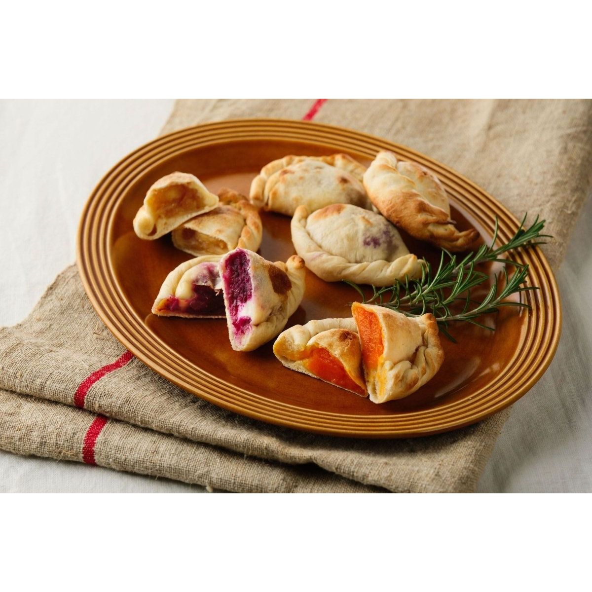 【送料込み】【徳島県】ドルチェ風カルツォーネピザセット［３袋］ - ROJI日本橋 ONLINE STORE