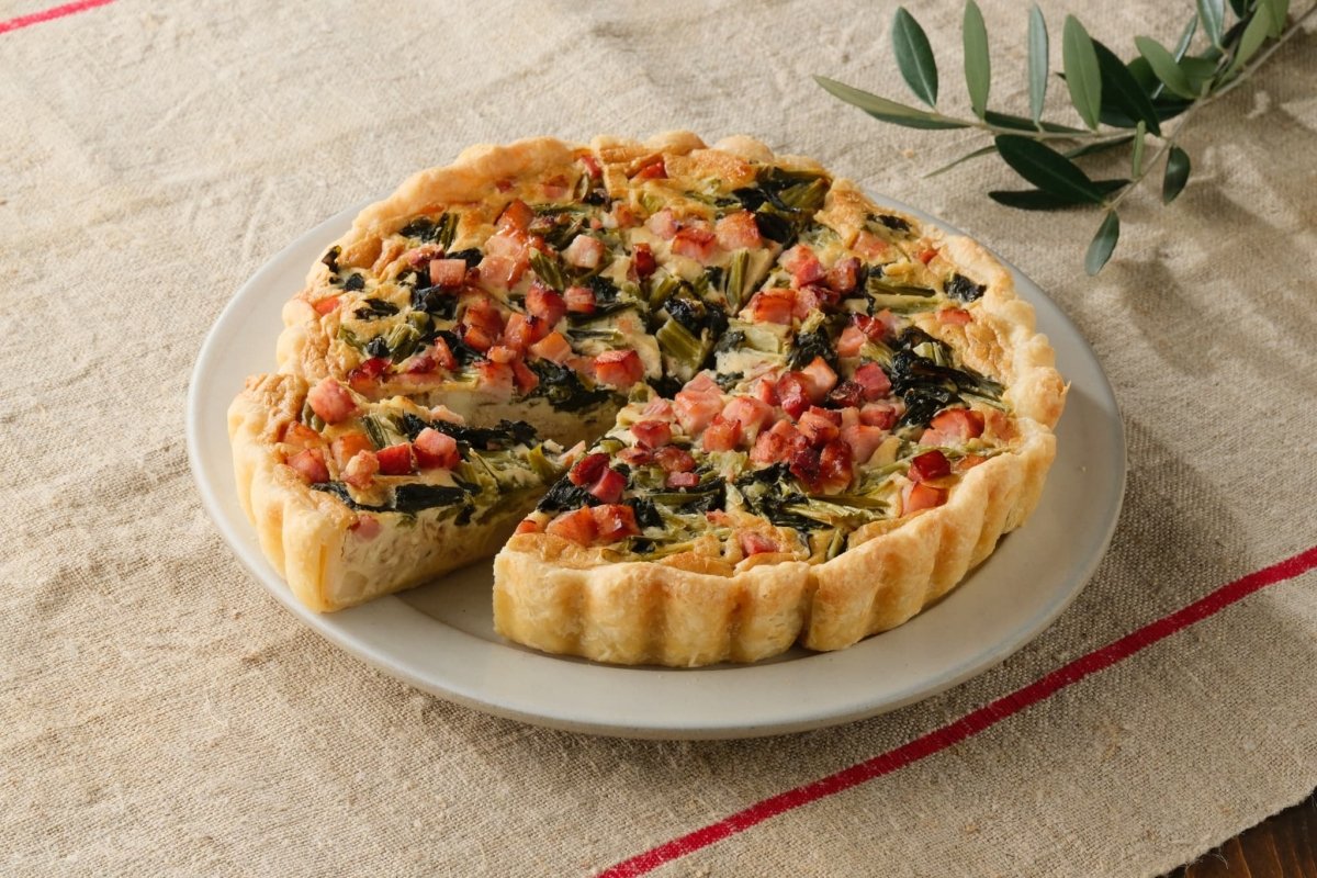 【送料込み】Ｑｕｉｃｈｅ　ｄｅ　ＰｅｔｉｔＦｕｋｕ　野沢菜のキッシュ800g - ROJI日本橋 ONLINE STORE