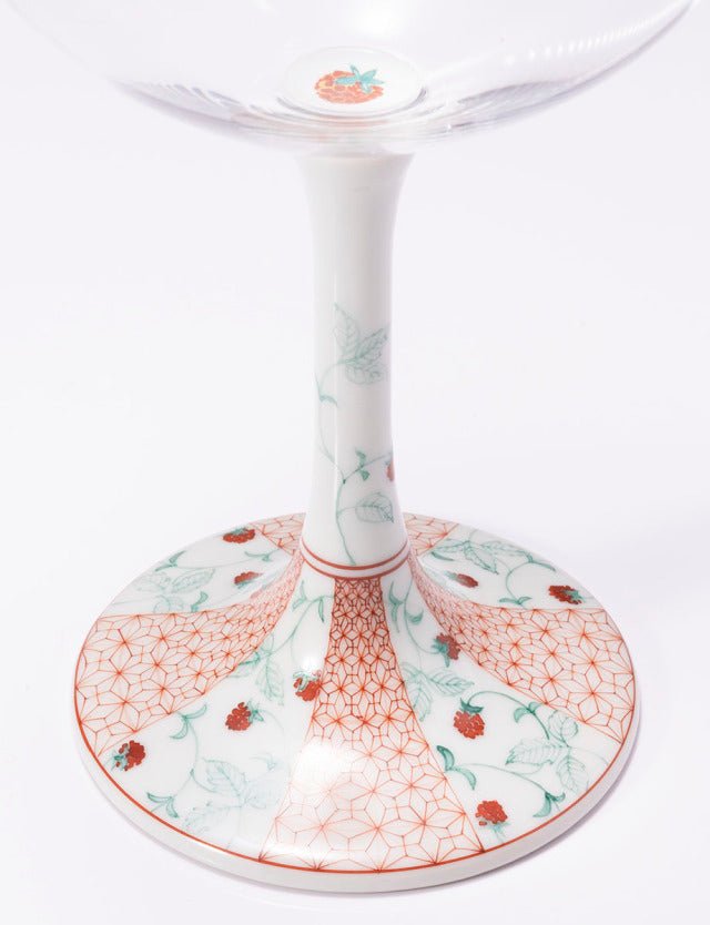 【送料込み】【石川県】九谷焼 鏑木ワイングラスby RIEDEL 木いちご 赤（梅村めぐみ・画） - ROJI日本橋 ONLINE STORE