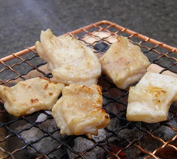 【送料込み】【北海道】肉の山本 千歳ラム工房ジンギスカン・豚ホルモンセット