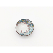 【送料込み】【石川県】九谷焼 平盃 結び花詰 青（藤木美里・画） - ROJI日本橋 ONLINE STORE