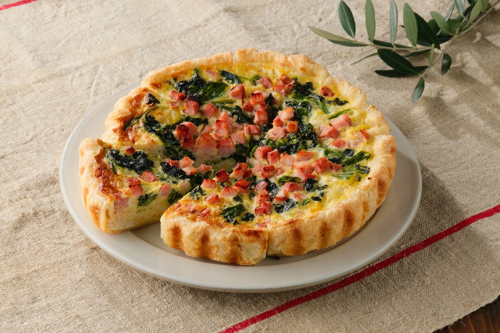 Ｑｕｉｃｈｅ　ｄｅ　ＰｅｔｉｔＦｕｋｕ　信州ミルクのキッシュ800g　商品画像
