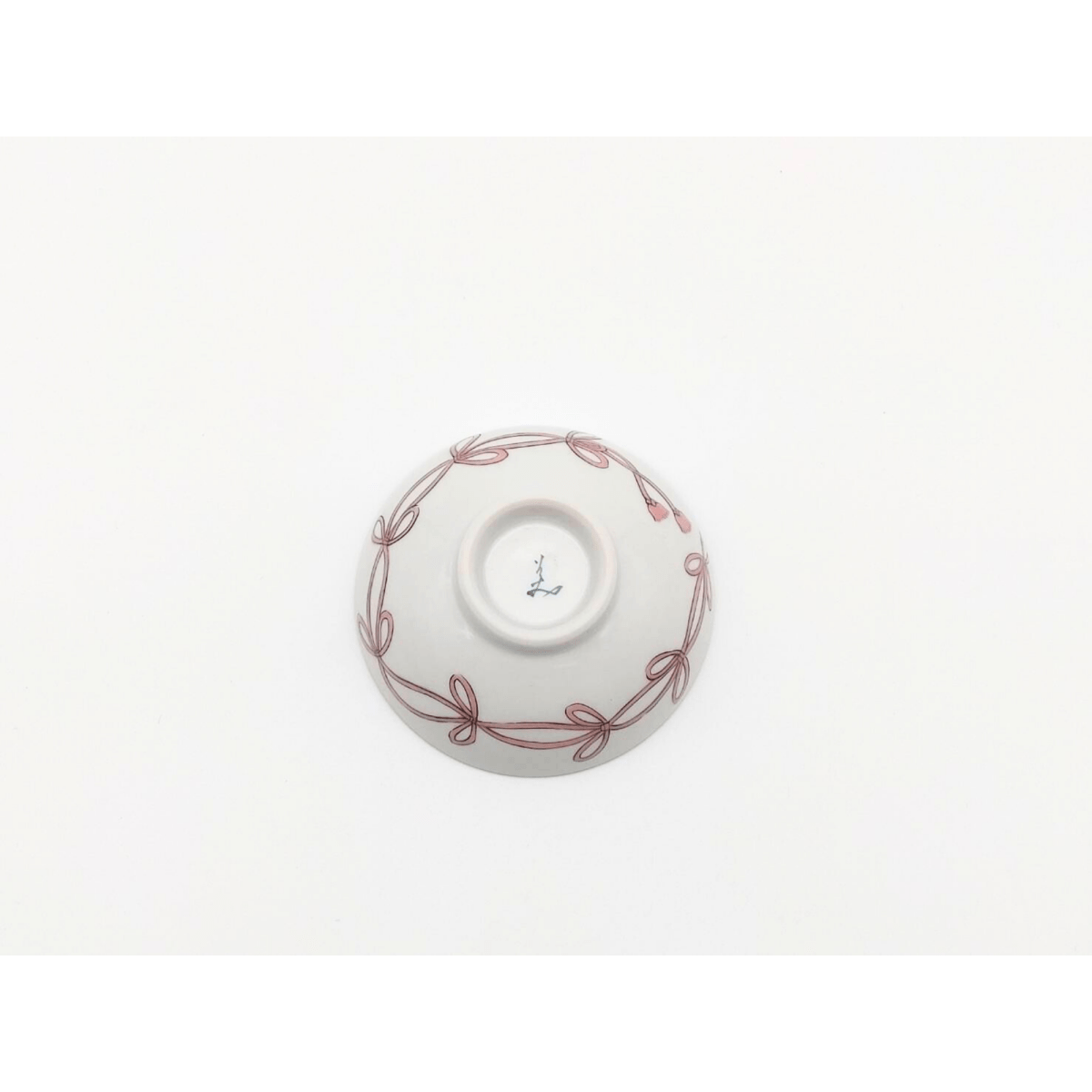 【送料込み】【石川県】九谷焼 平盃 結び花詰 青（藤木美里・画） - ROJI日本橋 ONLINE STORE