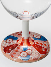【送料込み】【石川県】九谷焼 鏑木酒グラス 菊花紋 赤（梅村めぐみ・画） - ROJI日本橋 ONLINE STORE