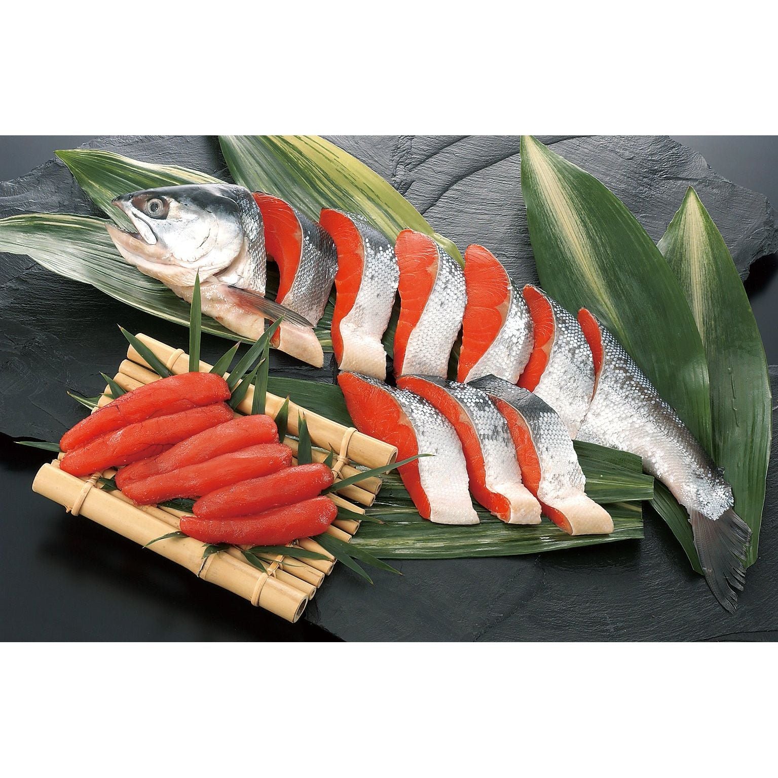 北田水産　塩紅鮭半身姿切身1ｋｇ・塩たらこ約300ｇ　詰合せ - ROJI日本橋 ONLINE STORE