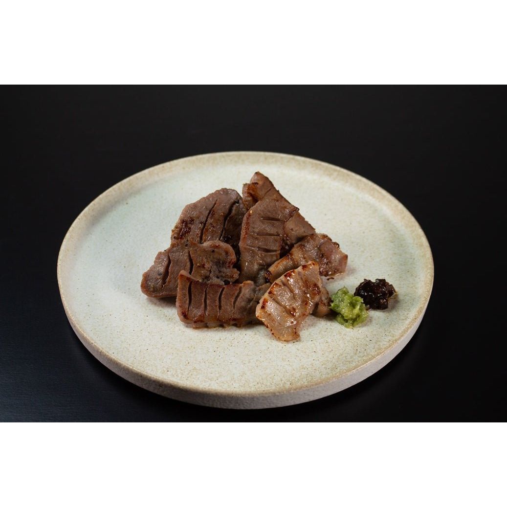 仙台・陣中　仔牛の牛タン丸ごと一本塩麹熟成　240g - ROJI日本橋 ONLINE STORE